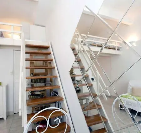 Studio- Antibes-juan Les Pins- Cote D'azur Apartment