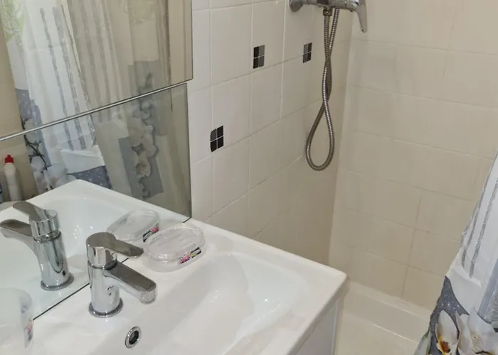 Studio- Antibes-juan Les Pins- Cote D'azur אנטיב
